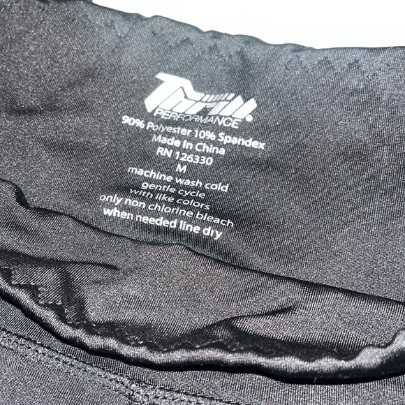 Thrill Performance black leggings size Medium - Picture 3 of 3